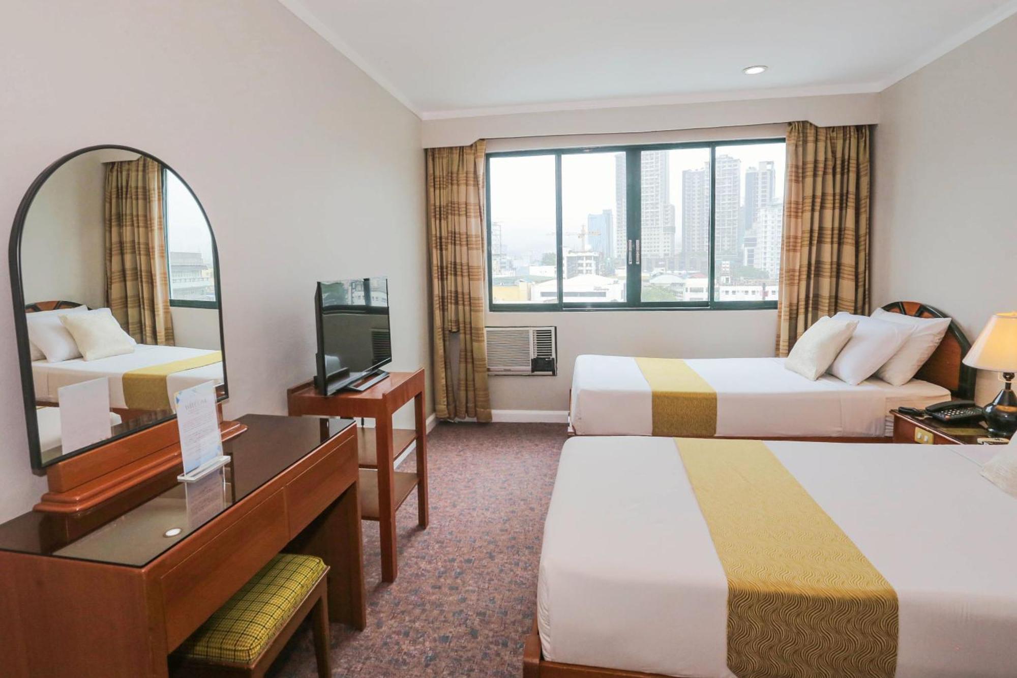 Holiday Plaza Hotel - 宿务 外观 照片